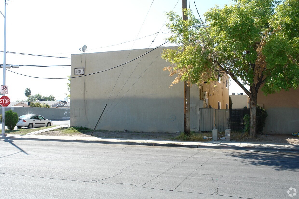 Building Photo - 1301 N 23rd St