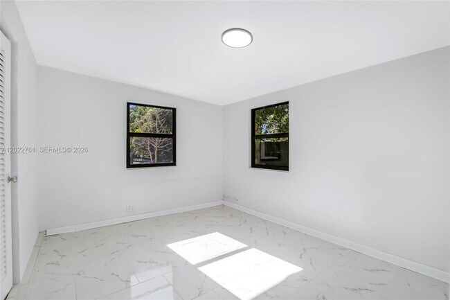 Foto del edificio - 6312 SW 19th St