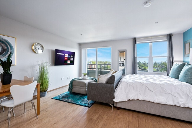 Building Photo - 2806 17th Ave S