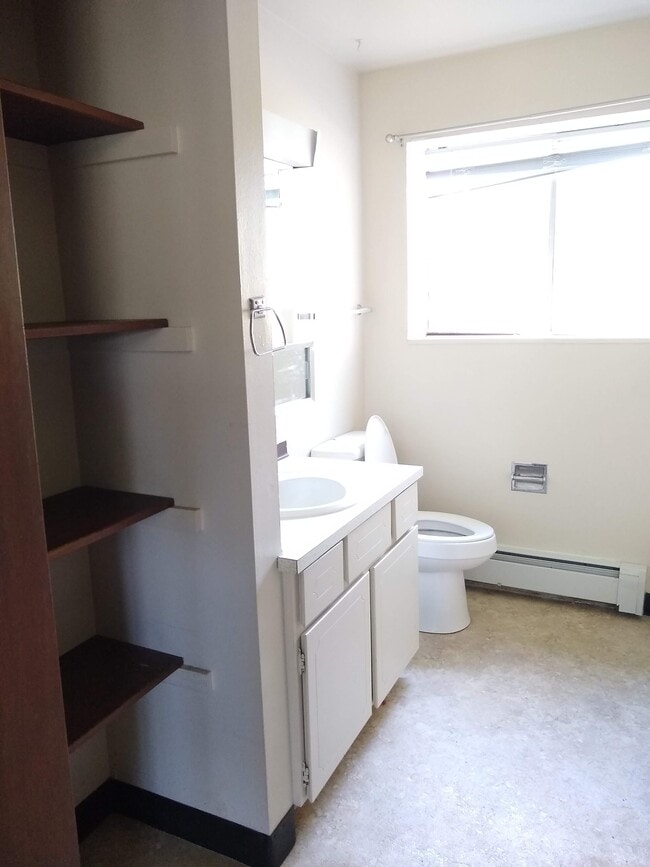 Foto del edificio - 1117 Cedar Ln