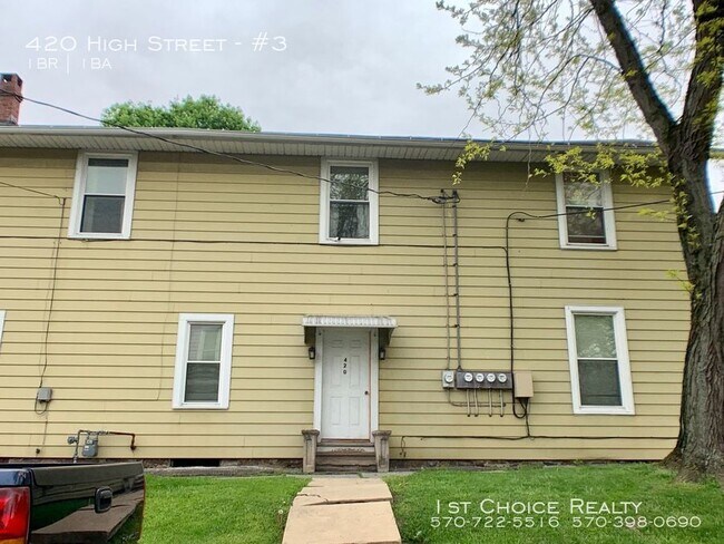 Building Photo - Heat, water, sewer, trash removal included!
