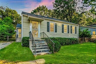 Building Photo - 1383 Almont Dr SW