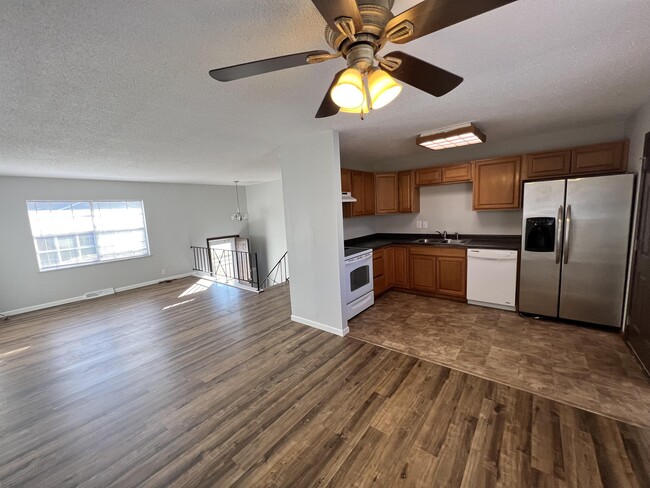 Foto del edificio - 2416 Towne House Dr NE