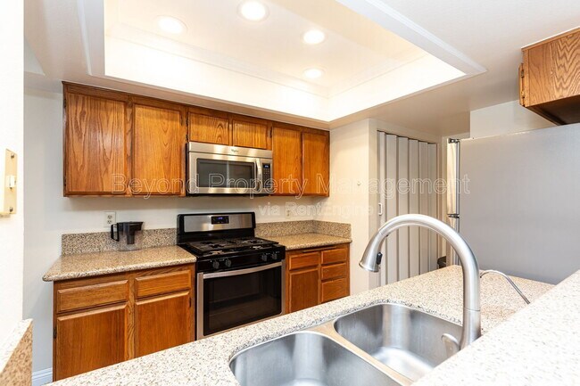 Foto del edificio - 9316 Twin Trails Dr