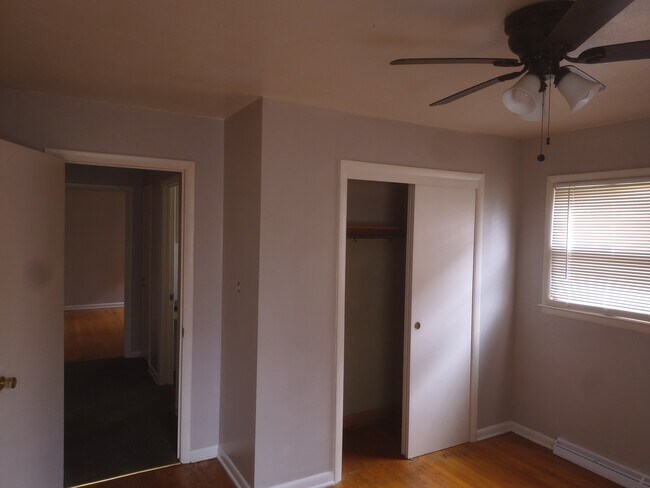 Foto del edificio - 5825 N 76th St