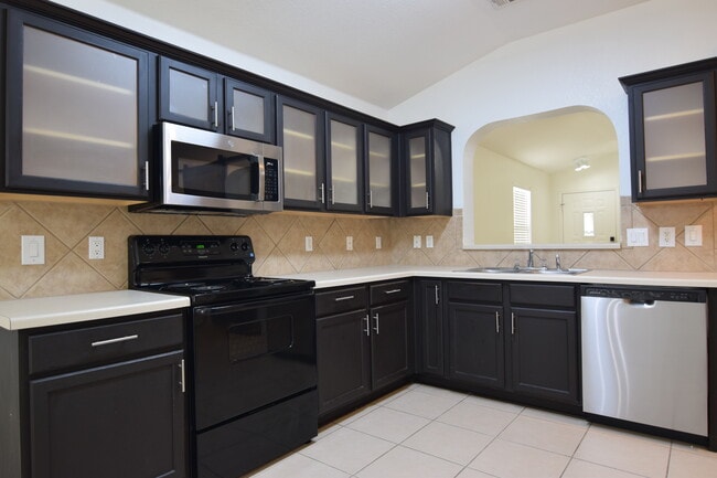 Building Photo - 4612 Donegal Bay Ct