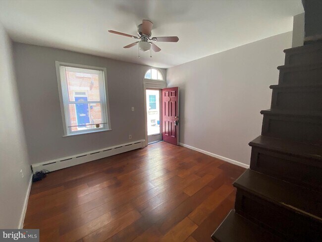 Building Photo - 912 S Fairhill St