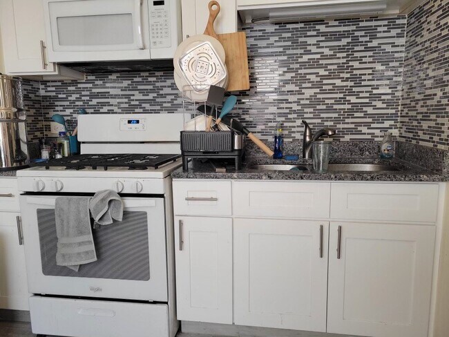 Foto del edificio - 5026 N Kimball Ave