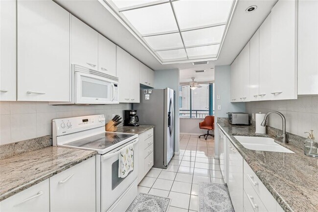 Building Photo - 1520 Gulf Blvd