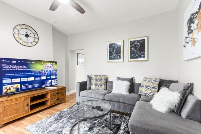 Foto del edificio - Modern Townhome in the Heart of Franklinton