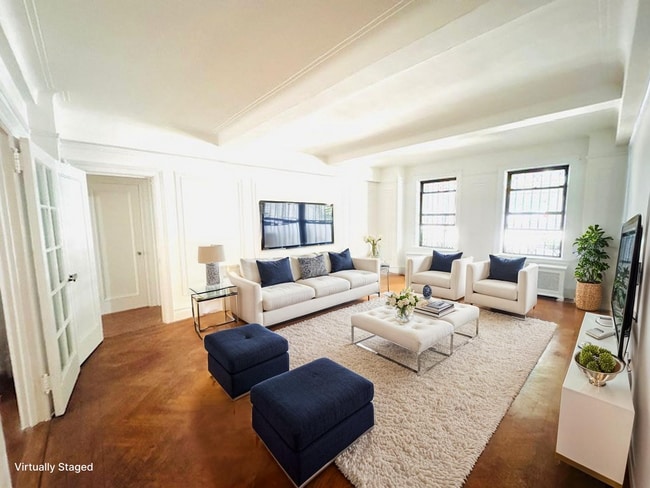 Living Room - 340 Riverside Dr