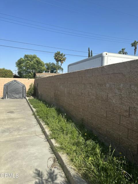 Foto del edificio - 1734 Indian Hill Blvd