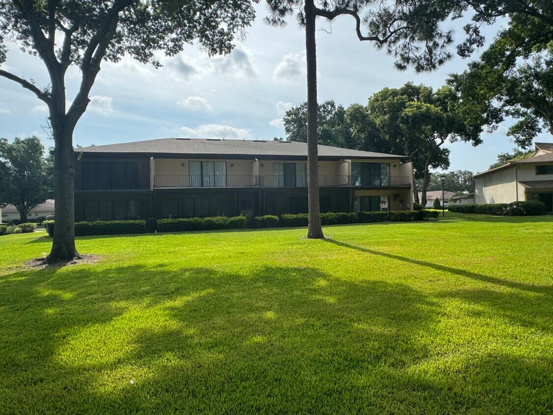 Back of Condo - 412 Howard Ave