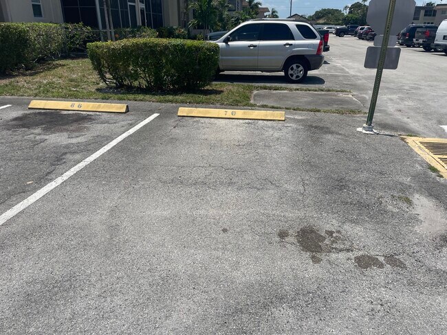 Foto del edificio - 506 Davis Rd