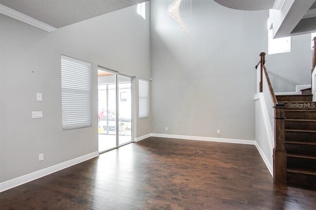 Building Photo - 3115 W Paxton Ave