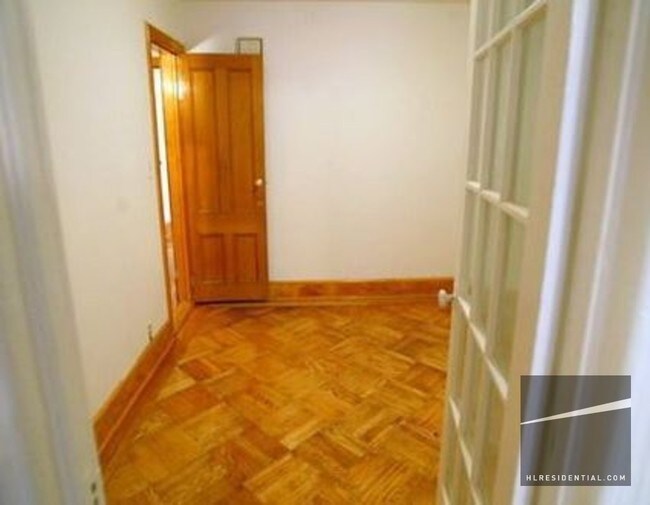 Foto del edificio - 686 10th St