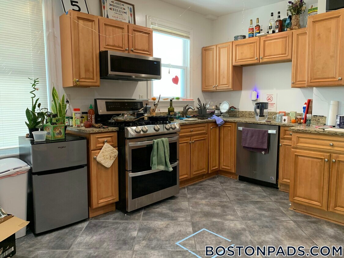 Foto principal - 21 Highland St