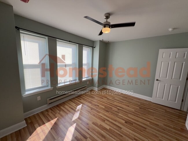Building Photo - 232 S 60th St