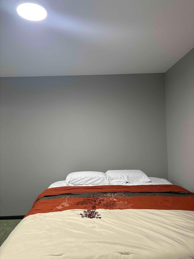 Building Photo - 1304 Legend Dr