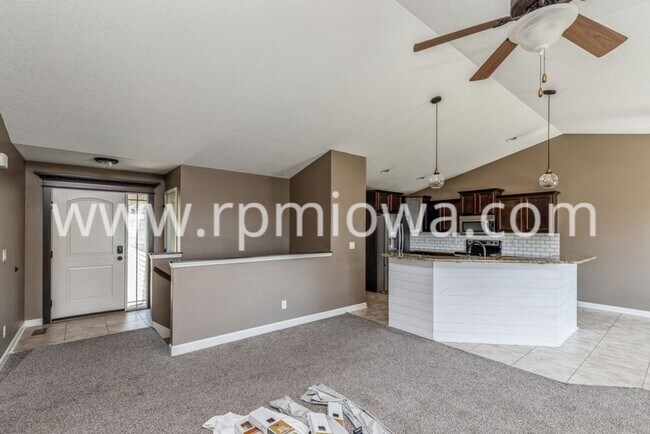 Foto del edificio - NORTH ANKENY HOME!! 4 Bedroom, 2.5 Bathroom Home