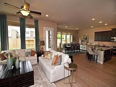 Building Photo - 18303 Harmony Bluff Ln