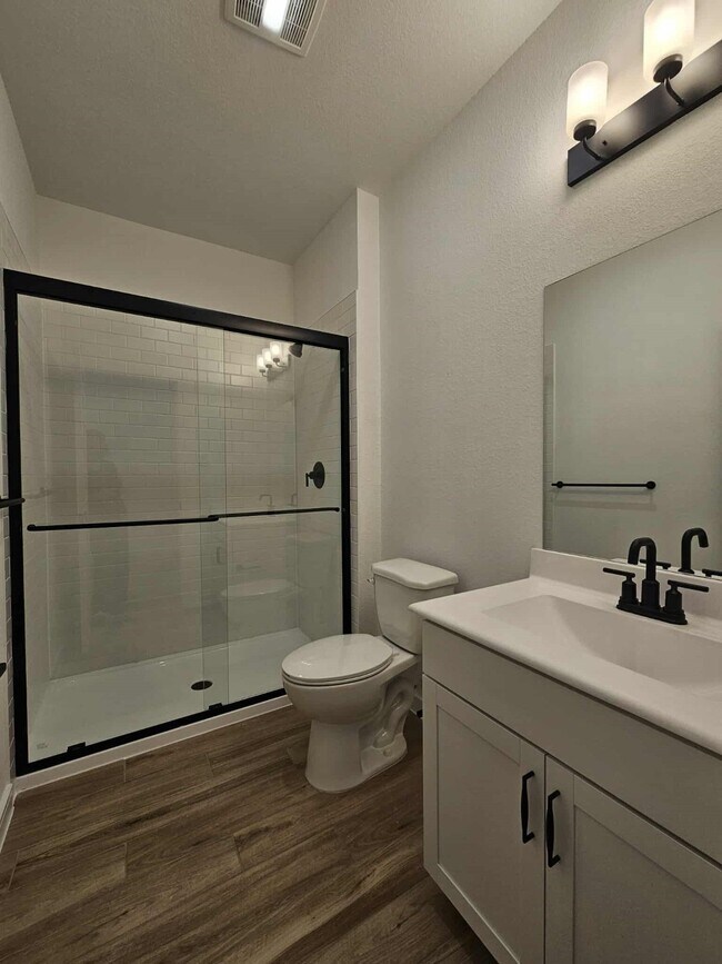 Foto del edificio - 8419 Tranquil Bay Ct