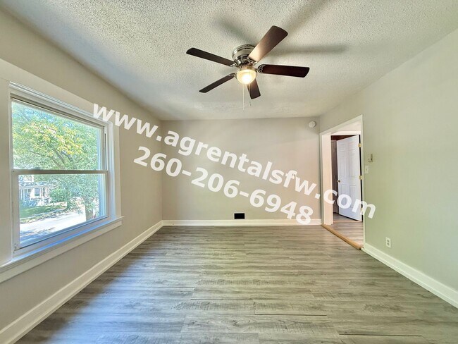 Foto del edificio - 1711 W Main St