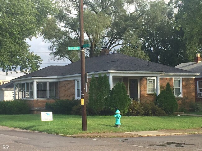 Building Photo - 5039 Hillside Ave