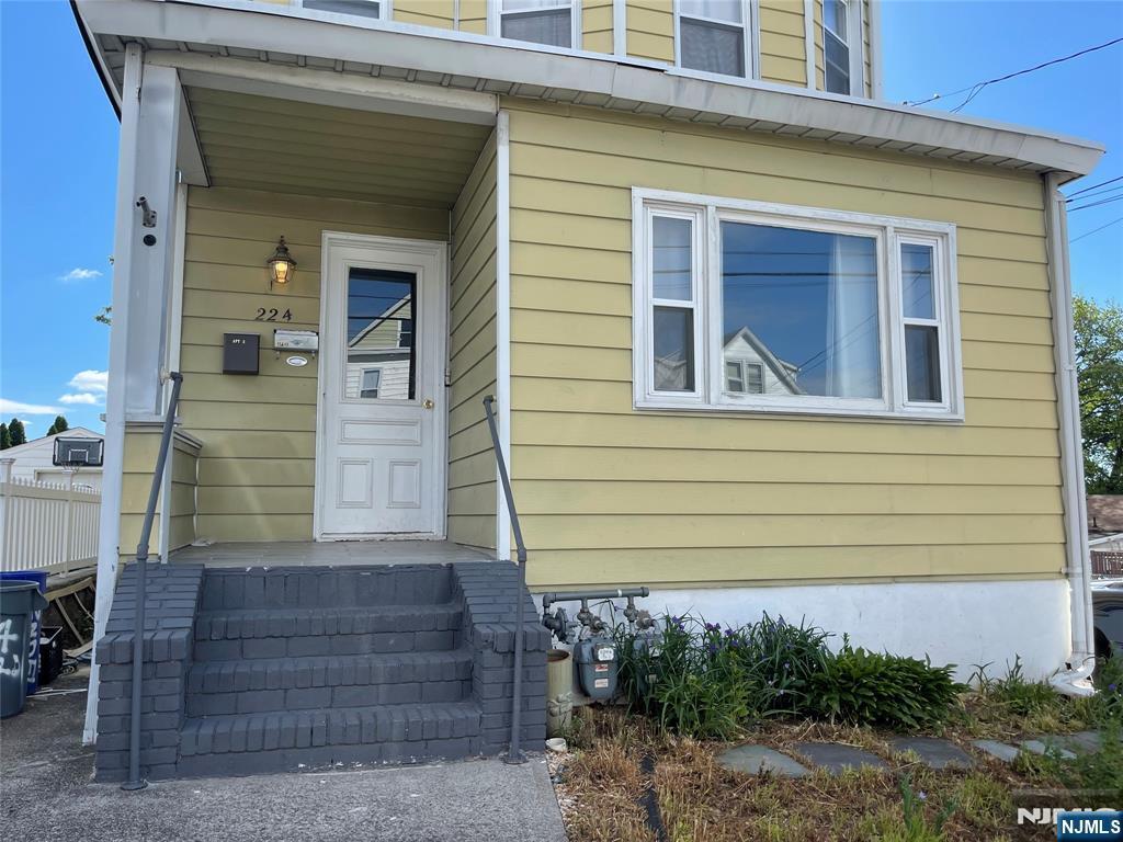 Foto principal - 224 Pierre Ave