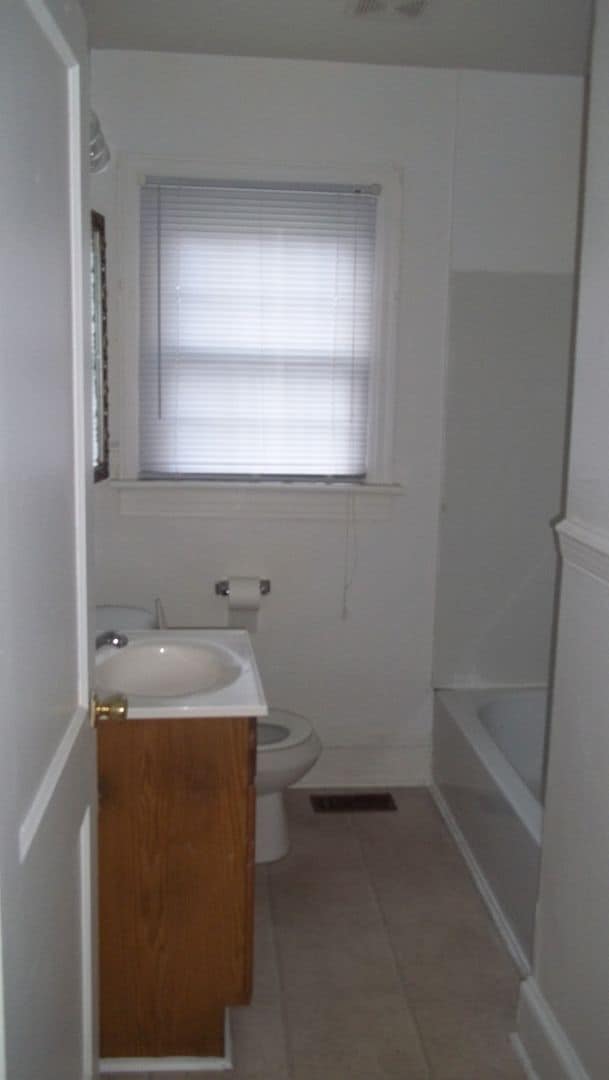 Photo - 206 Hudson St House