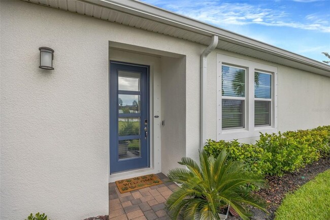 Building Photo - 5886 Timberdale Ave