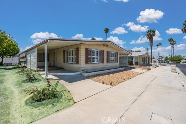 Building Photo - 1275 W Johnston Ave