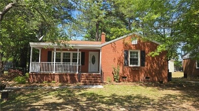 Building Photo - 3526 Furman Dr