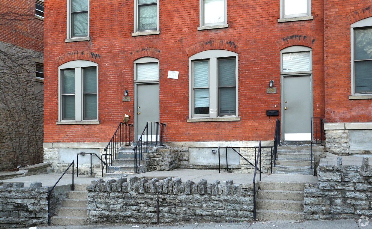 Building Photo - 2243-2247 Vine St