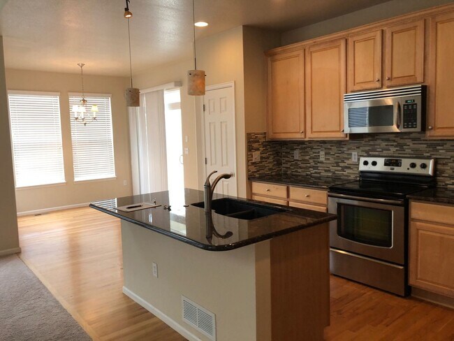 Foto del edificio - 3809 Eclipse Ln
