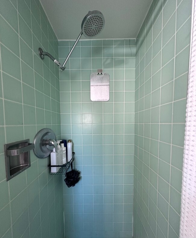 Foto del edificio - 1130 E Marshall Pl