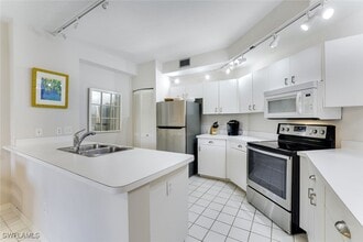 Building Photo - 6510 Valen Way