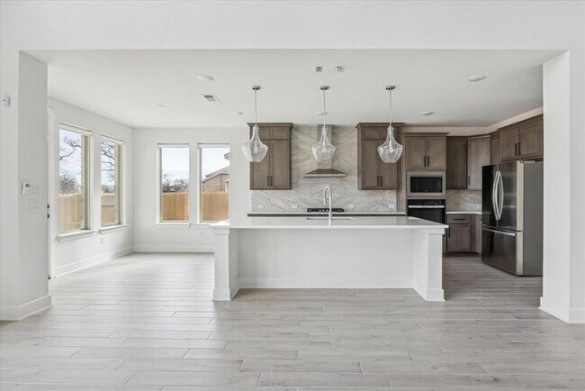 Building Photo - 119 Bottlebrush Cv