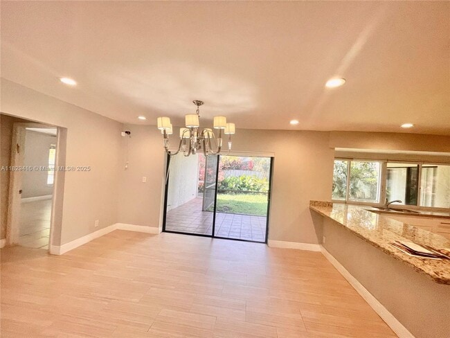 Foto del edificio - 10400 NW 5th Ct