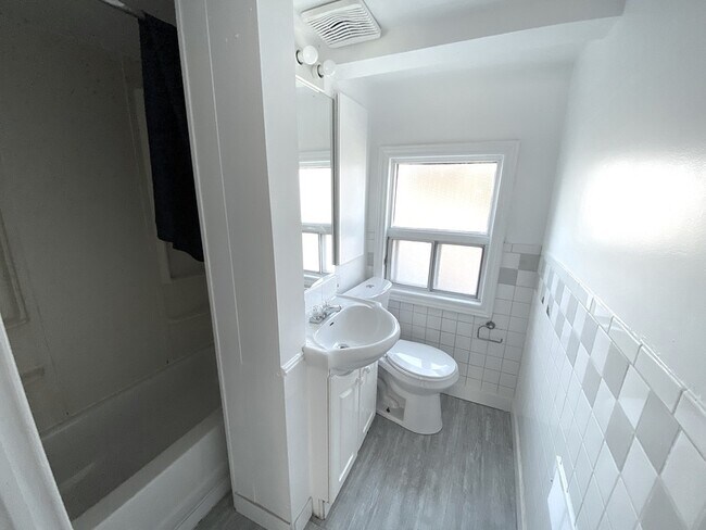 Photo du bâtiment - 485 Fennell Ave E