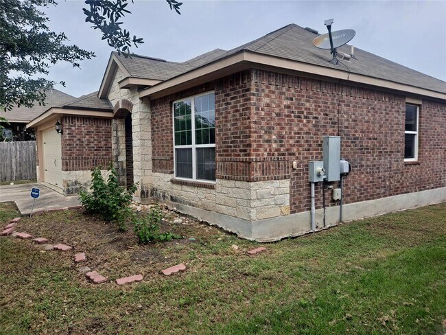 Foto del edificio - 19208 Freedom Hill Ln