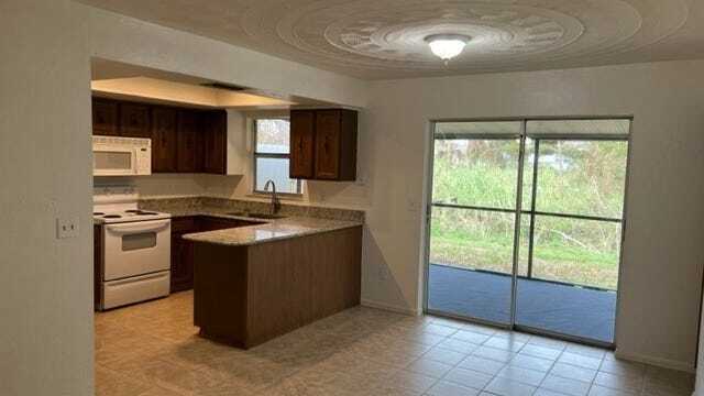 Building Photo - 18543 Iris Rd