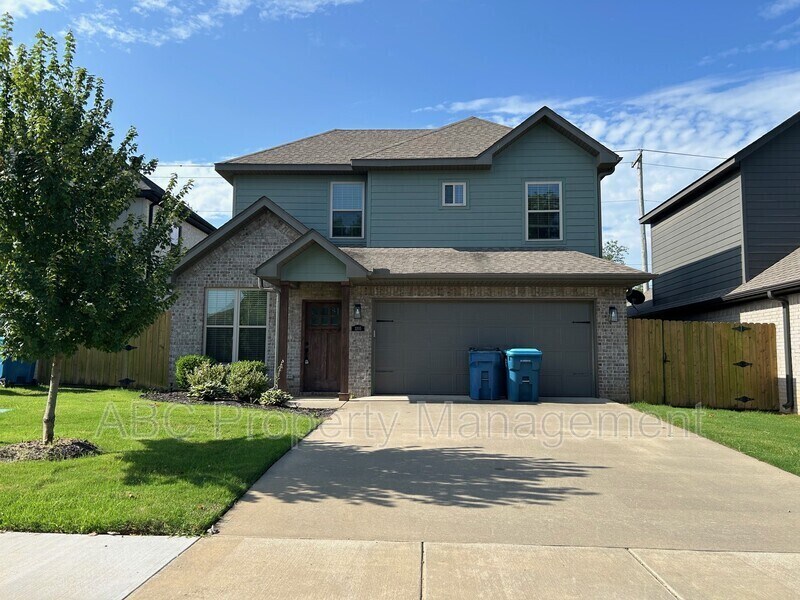 Photo - 3205 Southwest Hillstone Avenue