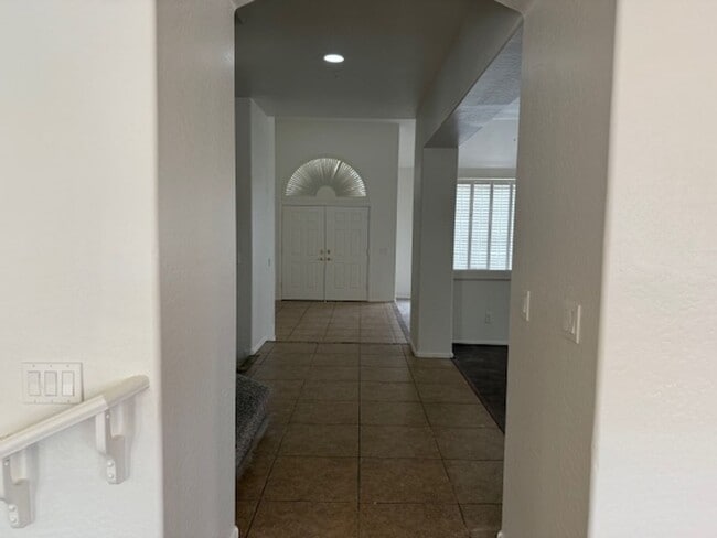 Building Photo - Flag Homes - 029