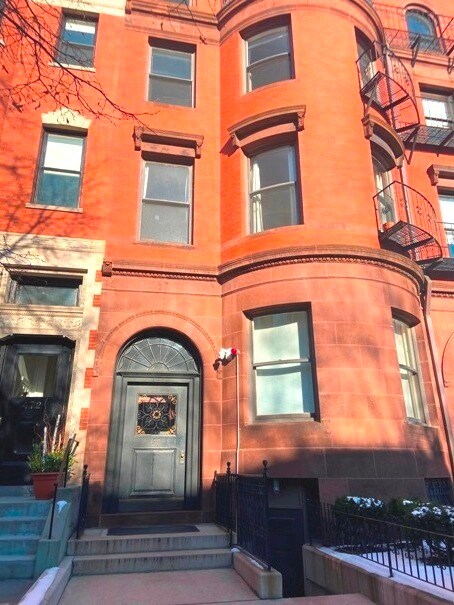 Foto del edificio - 913 Boylston St