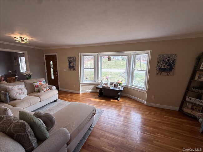 Foto del edificio - 16 Minkel Rd