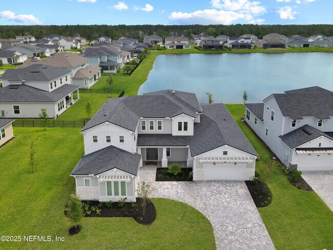 Foto del edificio - 151 Hillendale Cir
