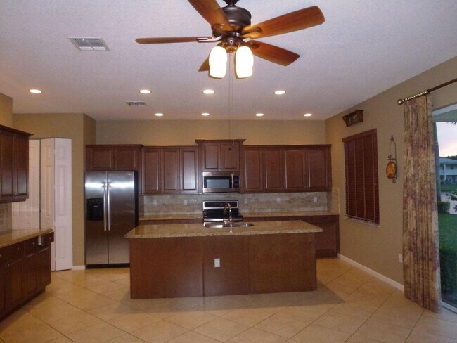 Foto del edificio - 2700 Shaughnessy Dr