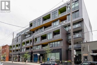 Building Photo - 109 Ossington Ave