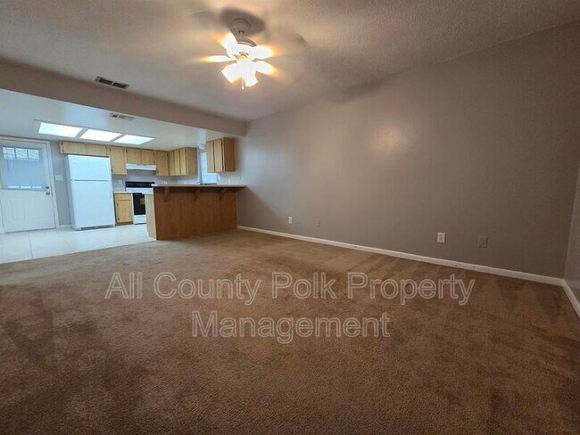 Foto del edificio - 4931 Malibu Ct
